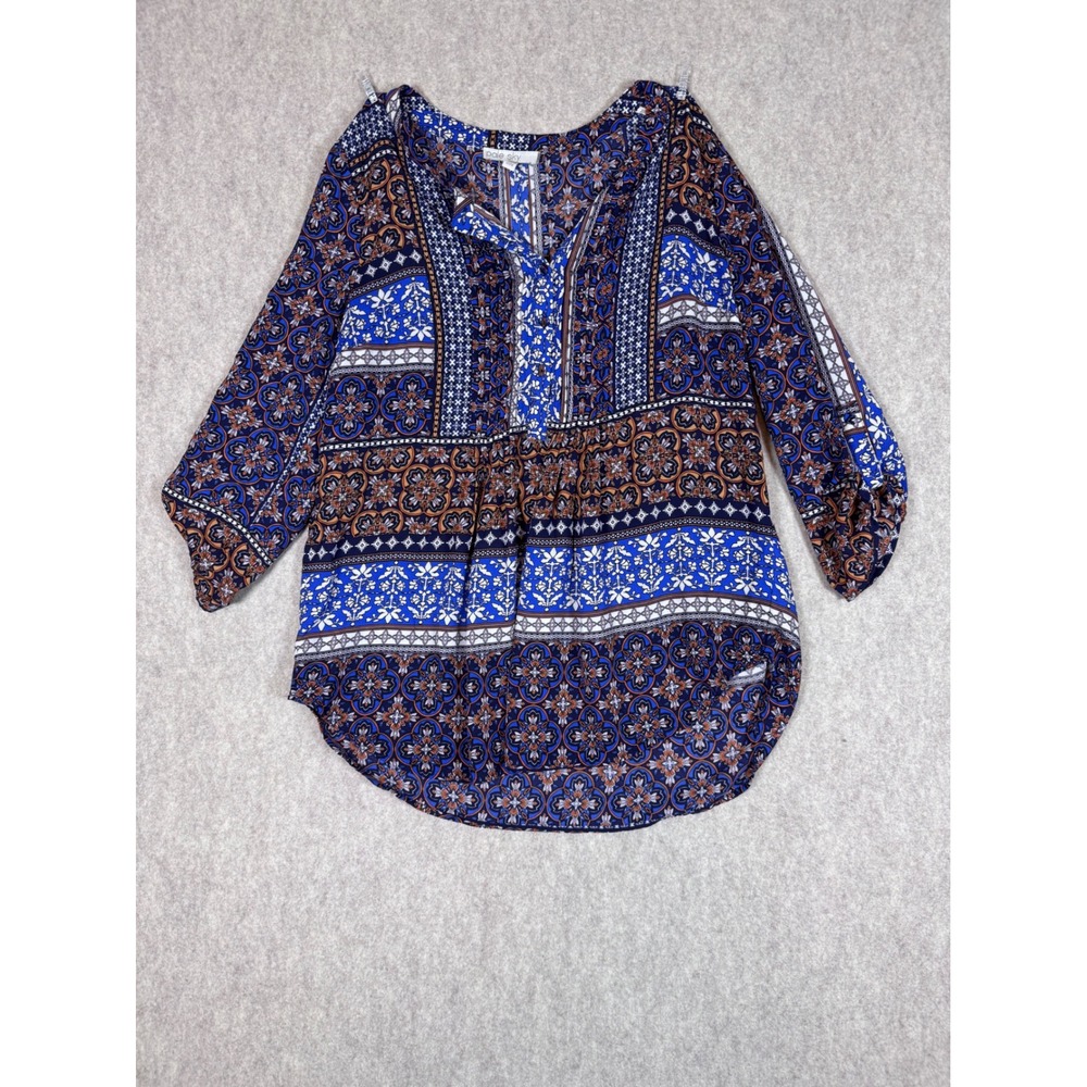 k197.‎ Pale Sky Blue Medallion Patchwork Print Roll Tab Sleeve Blouse Petite L